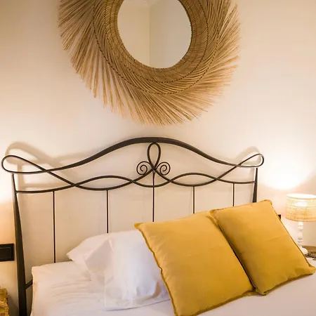 Amona Teresa San Sebastián