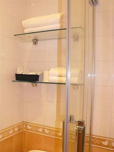 Amona Teresa San Sebastián