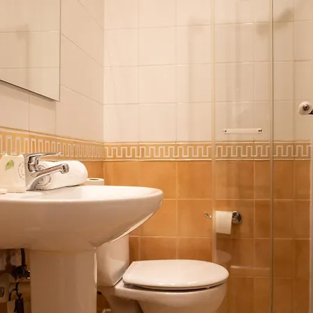 Amona Teresa بيت ضيافة 2*